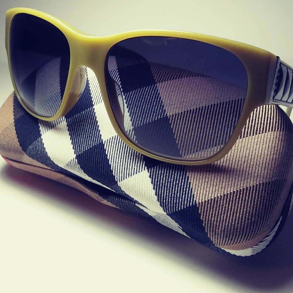 Burberry Gunmetal Squared Sunglasses 55mm Lenses